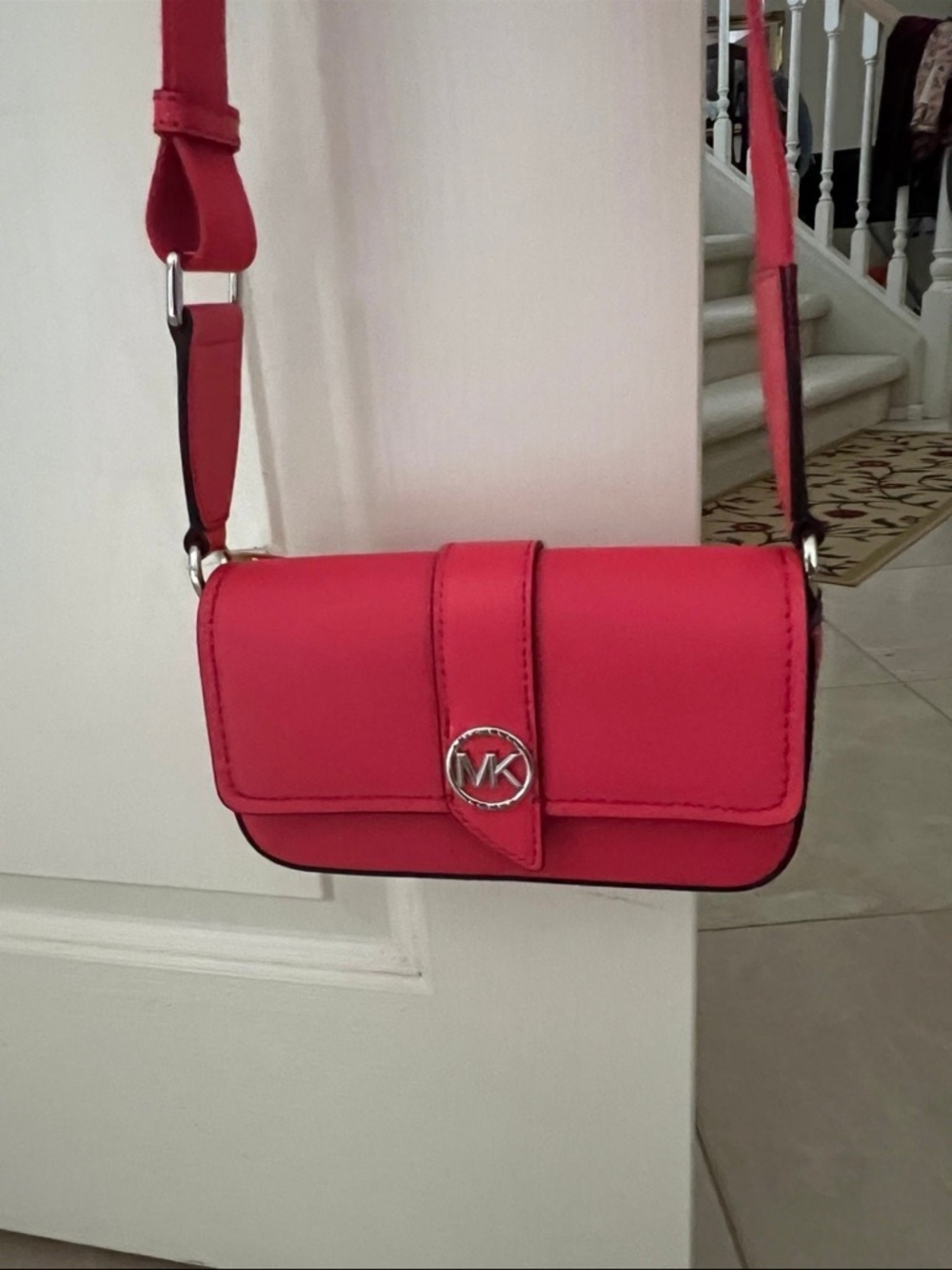 Michael Kors Hot Pink Leather Extra Small Crossbody Bag - Picture 2 of 10